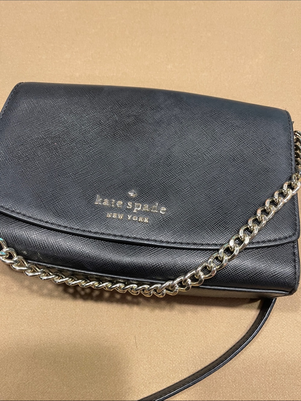 Kate Spade cross body bag. In black and gold - Picture 10 of 10